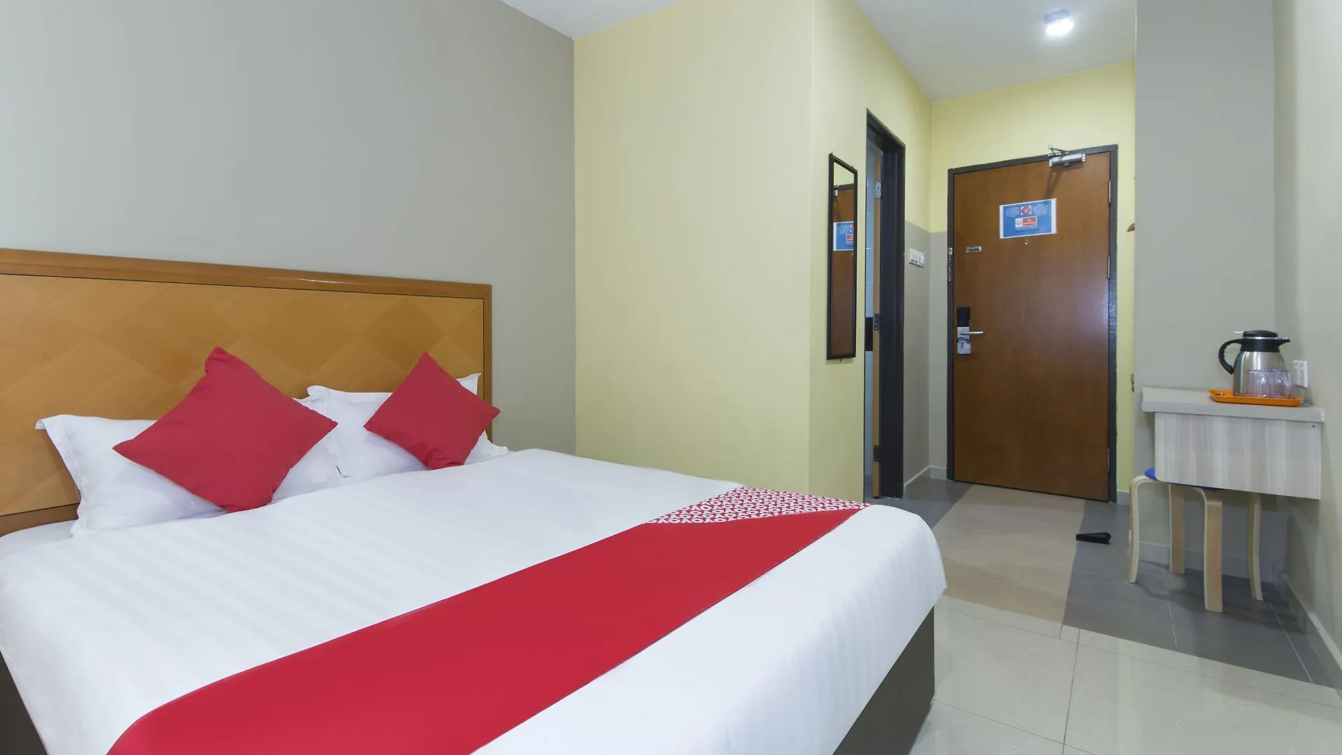 Oyo 338 Hotel Raja Bot Kuala Lumpur 2*,