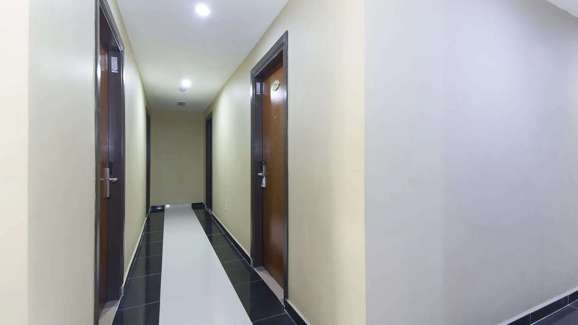 Oyo 338 Hotel Raja Bot Kuala Lumpur Malaysia