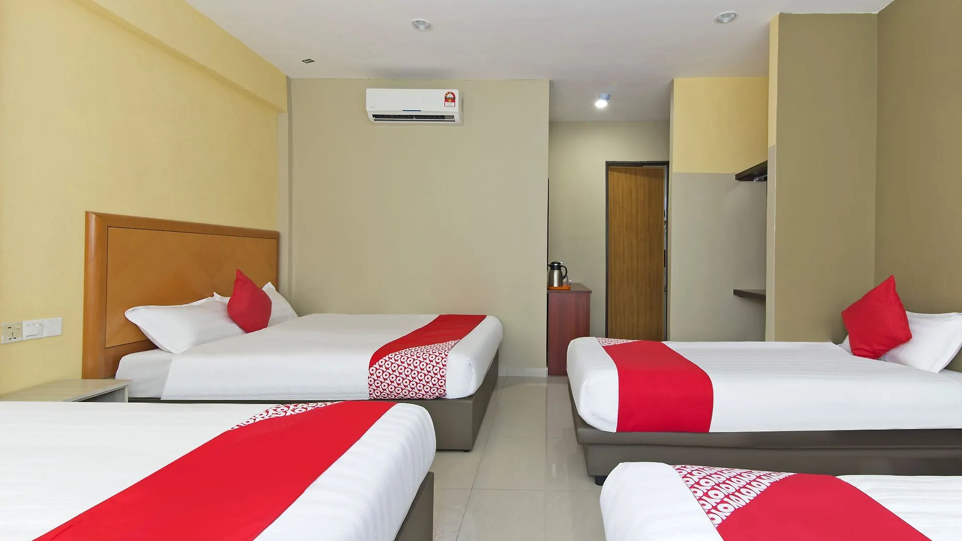 Oyo 338 Hotel Raja Bot Kuala Lumpur 2*,  Malaysia